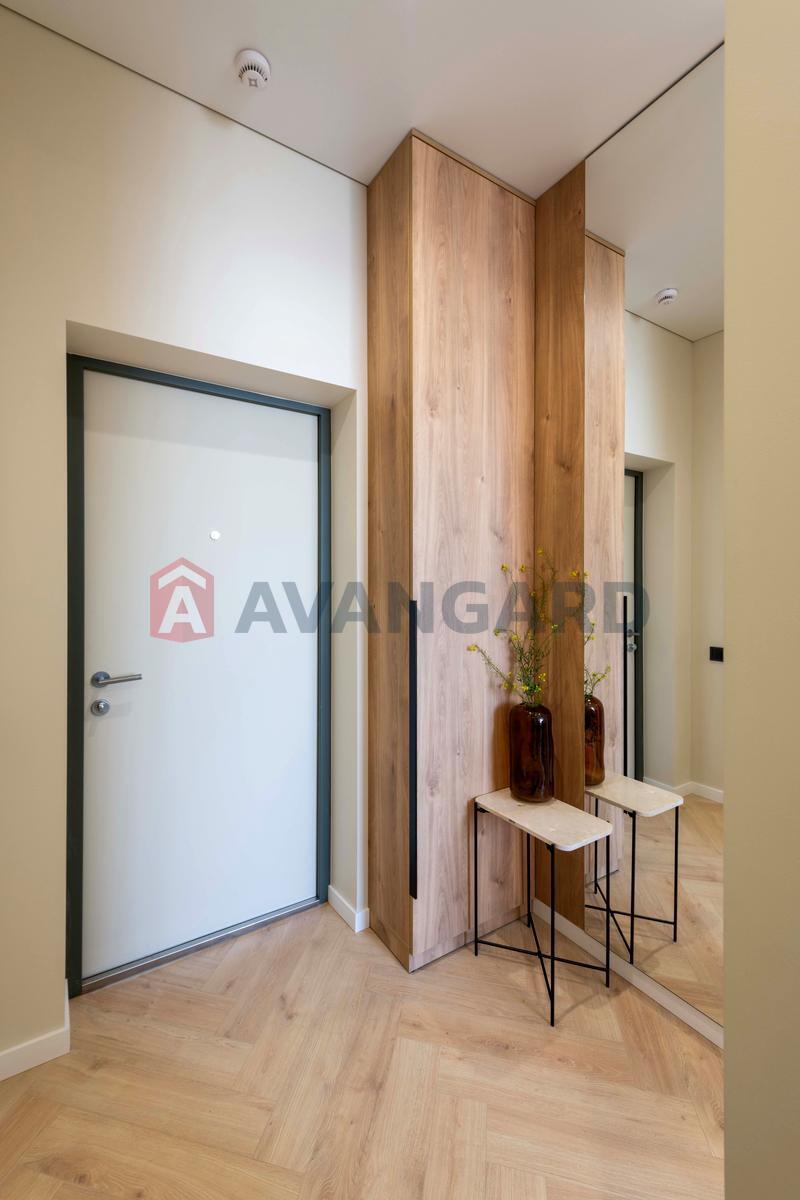 1 ��. ��������, 40 / 11 / 18 ��. �., 9/9 ������ ���� 15