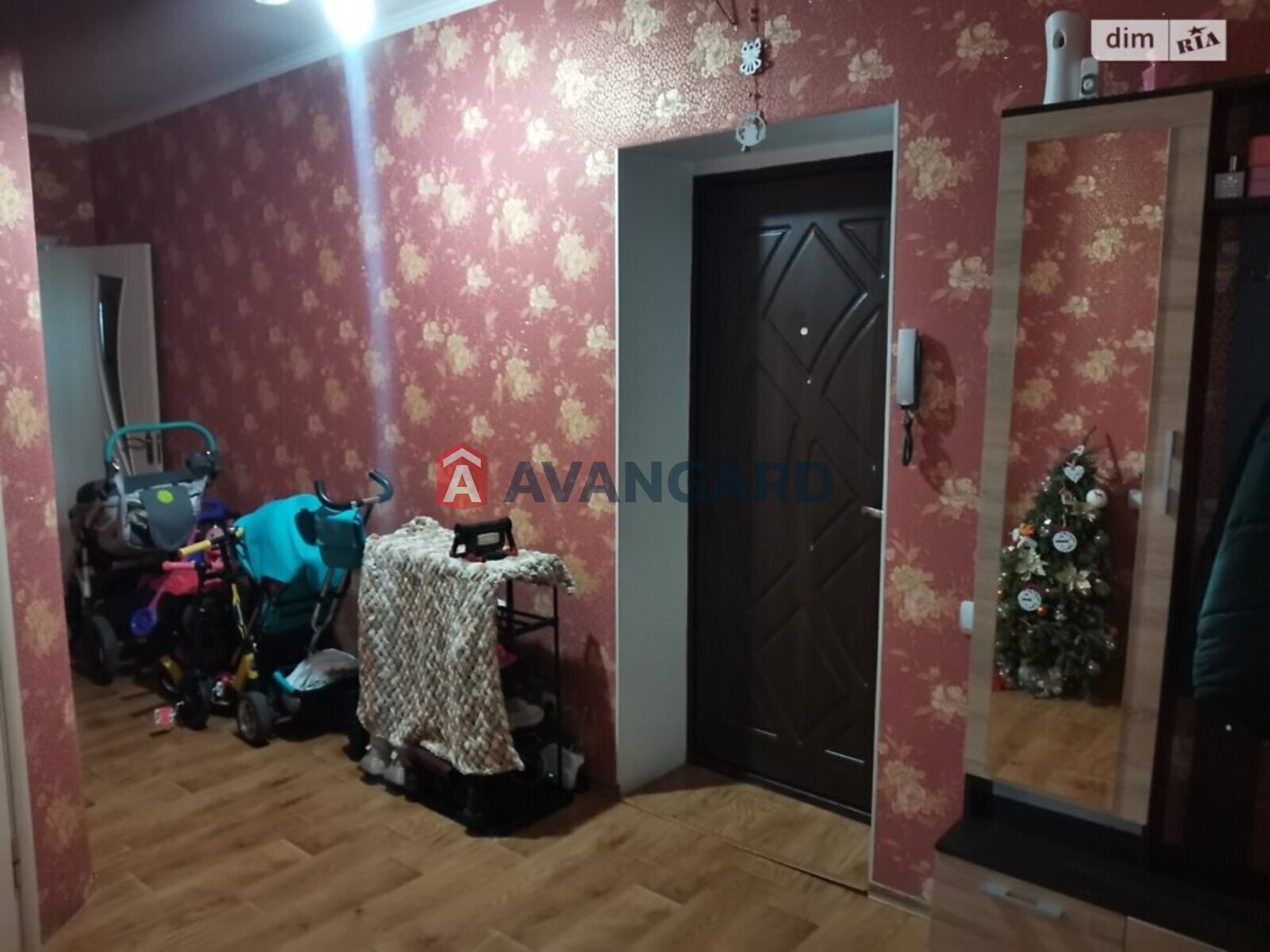 2 ����. ��������, 72/-/- ��. �., 7/9 ���� ���� 4