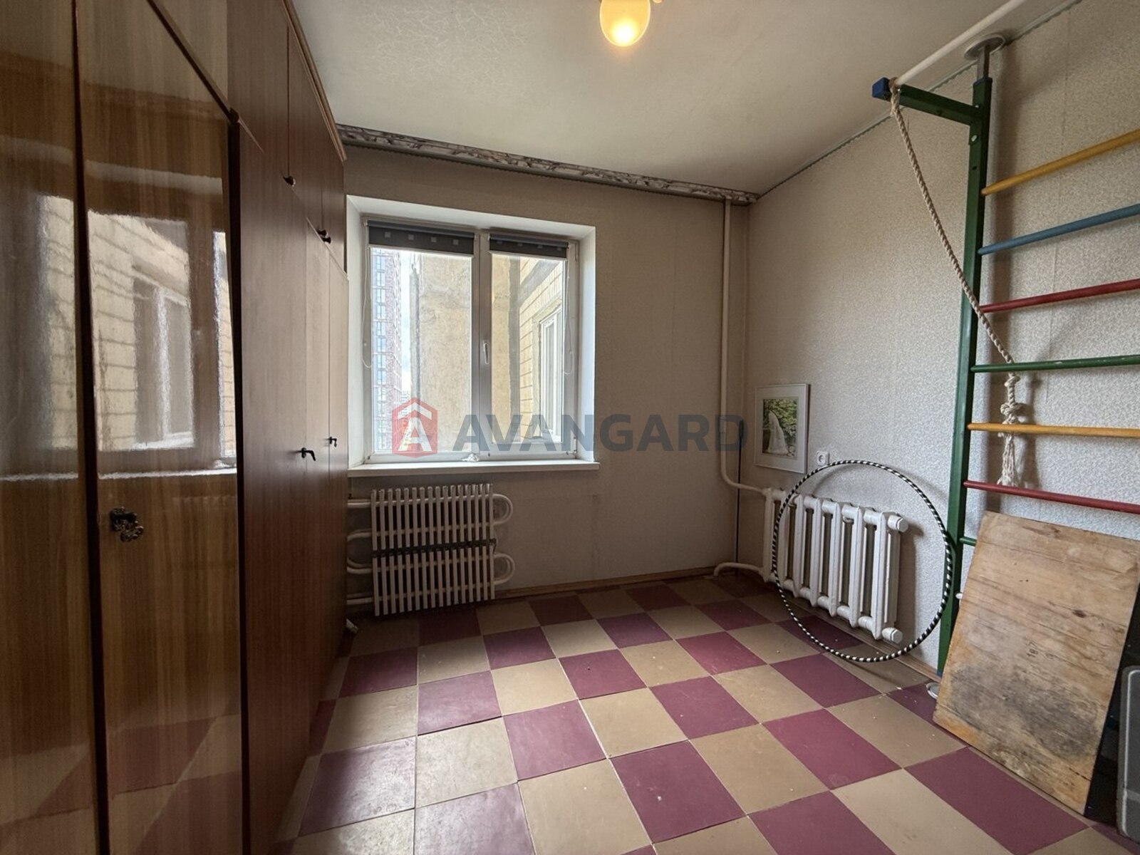 3 ��. ��������, 66,3/38/9 ��. �., 8/16 ������ ���� 3