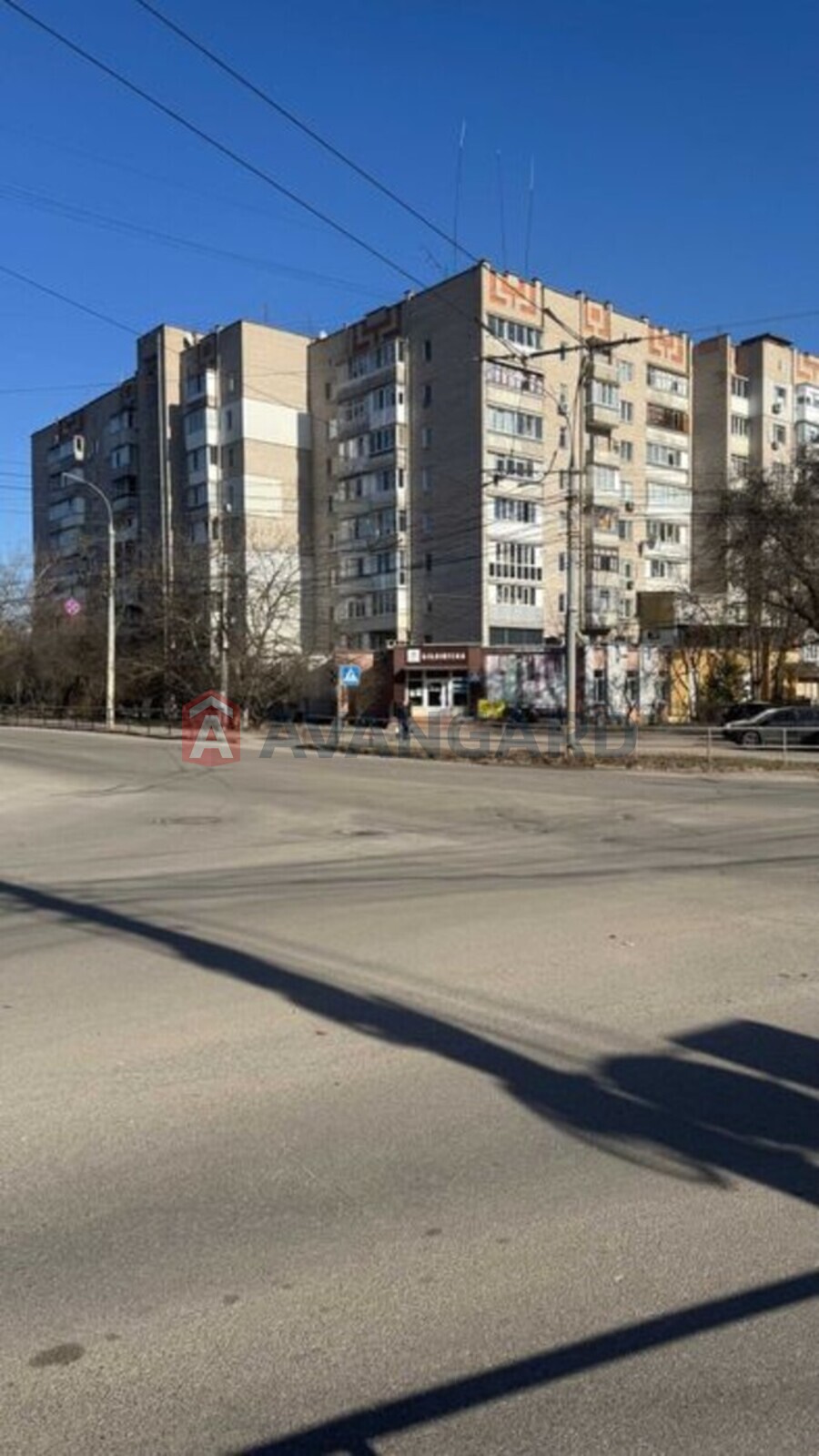 4 ����. ��������, 77/-/10 ��. �., 4/10 ���� ���� 22