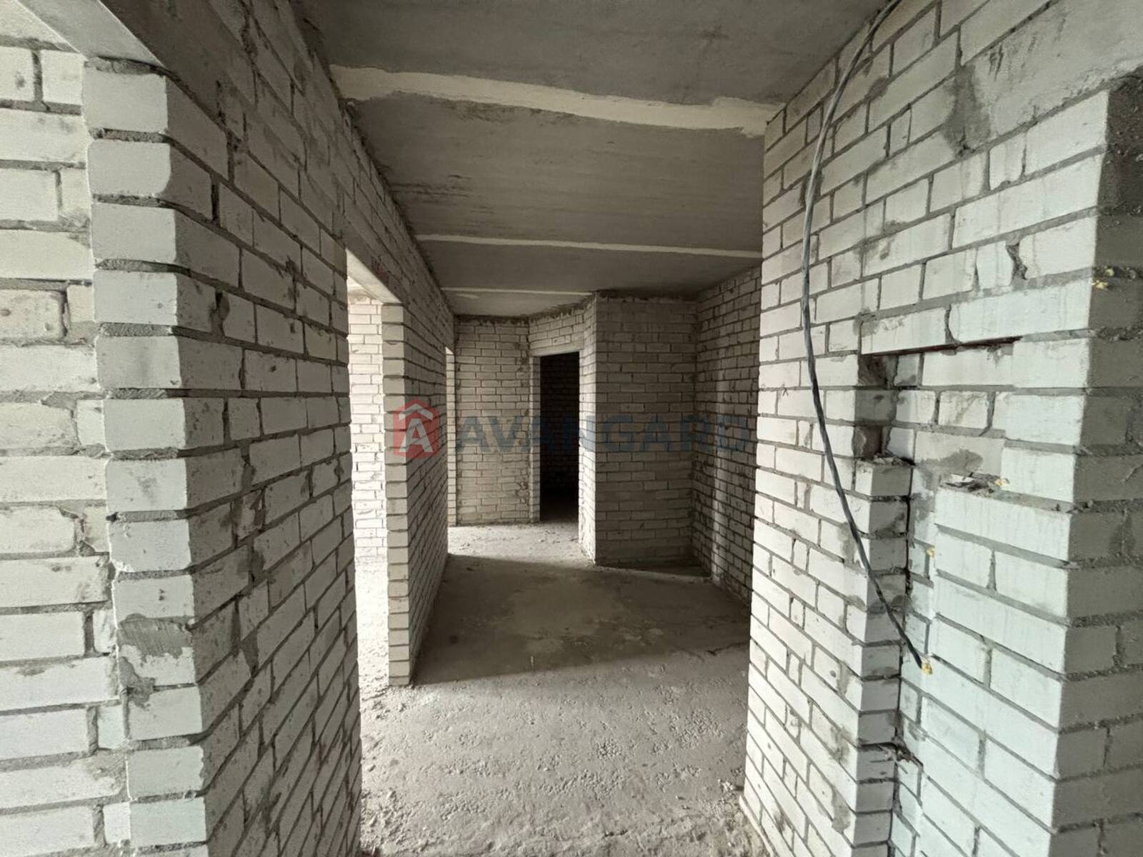 2 ��. ��������, 68/-/12 ��. �., 7/9 ������ ���� 8