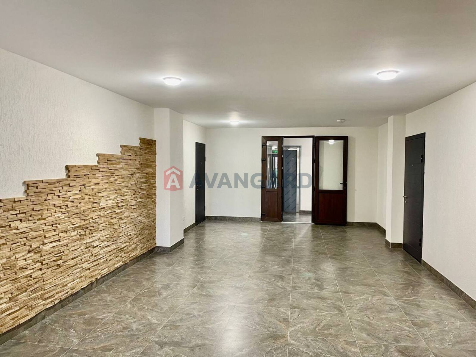 1 ��. ��������, 39,2/-/6,2 ��. �., 6/9 ������ ���� 4