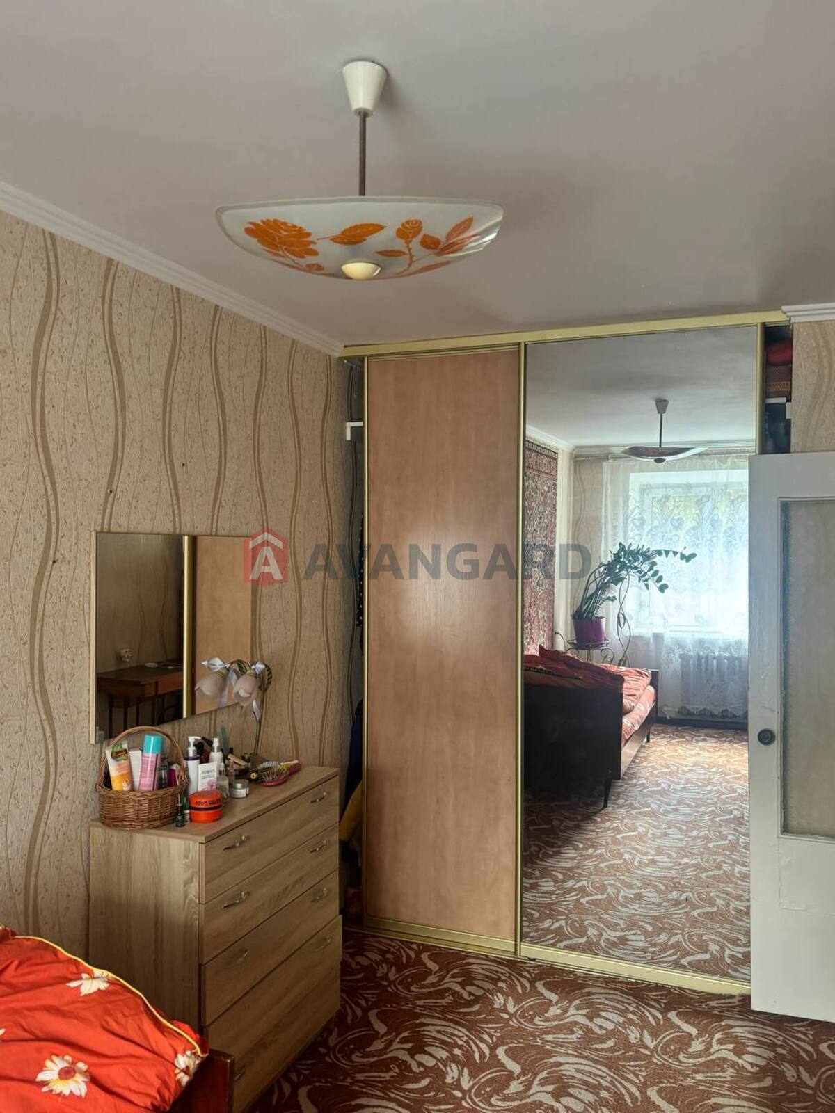 3 ��. ��������, 60/42/6 ��. �., 1/5 ������ ���� 2