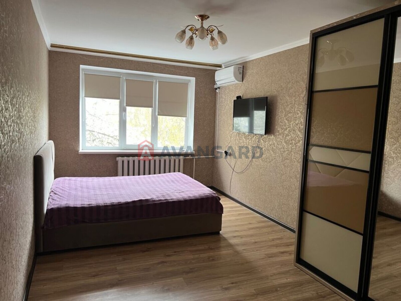 2 ��. ��������, 48/-/5 ��. �., 5/5 ������ ���� 2