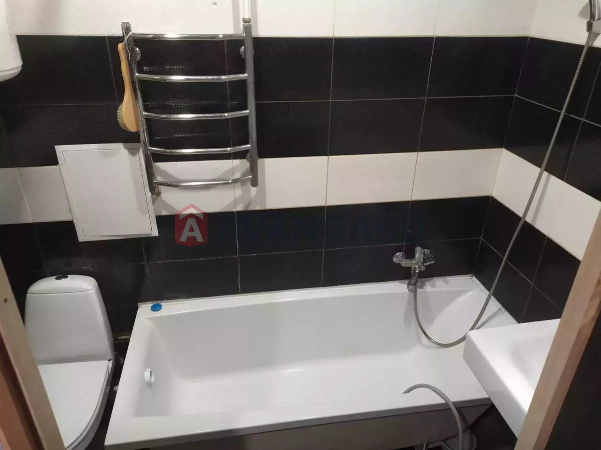 1 ��. ��������, 33/-/6 ��. �., 1/5 ������ ���� 8