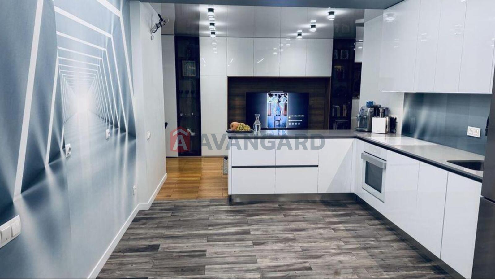 4 ����. ��������, 97/-/25 ��. �., 19/25 ���� ���� 1