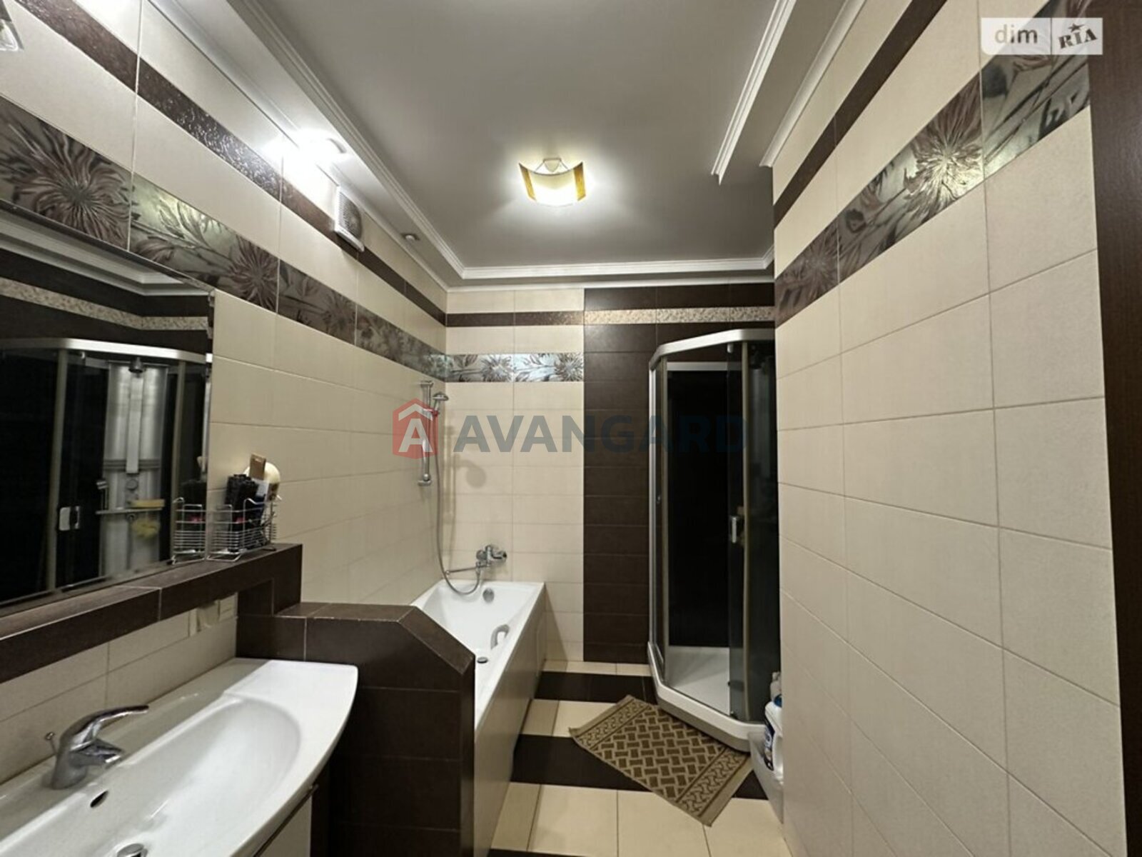 3 ��. ��������, 140/76/18 ��. �., 3/9 ������ ���� 22