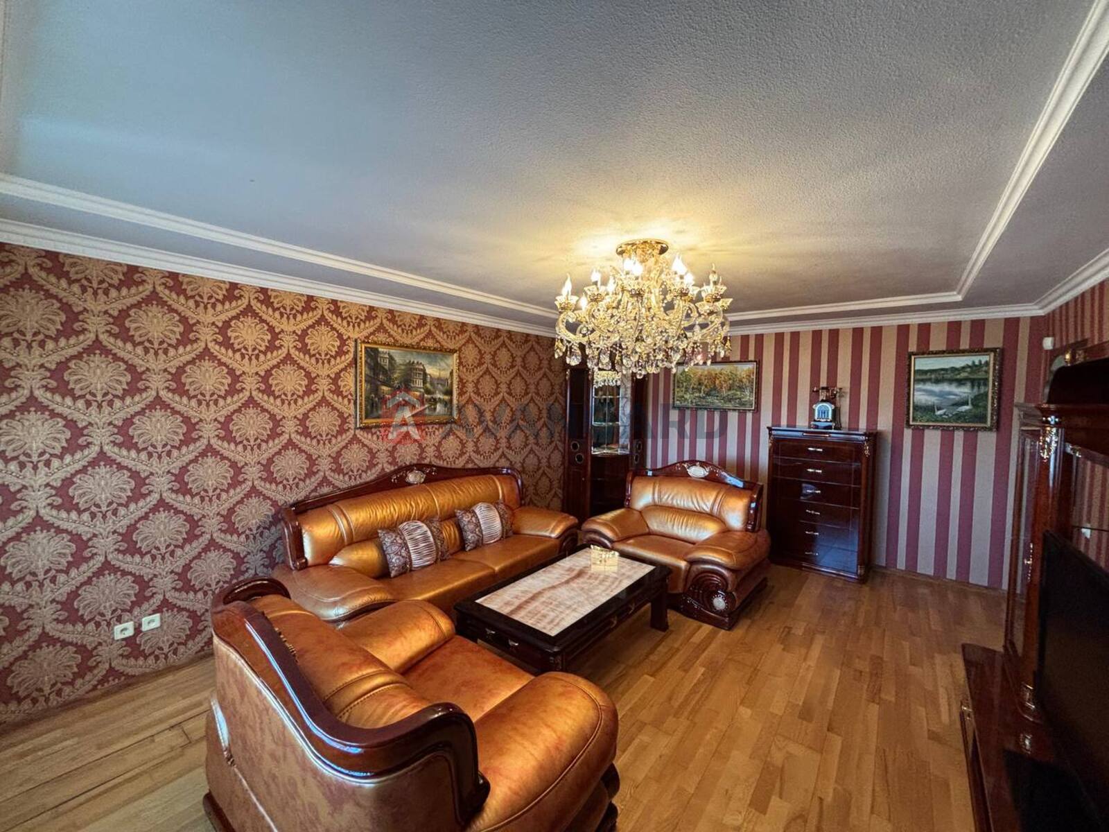 3 ����. ��������, 122/-/15 ��. �., 10/11 ���� ���� 16