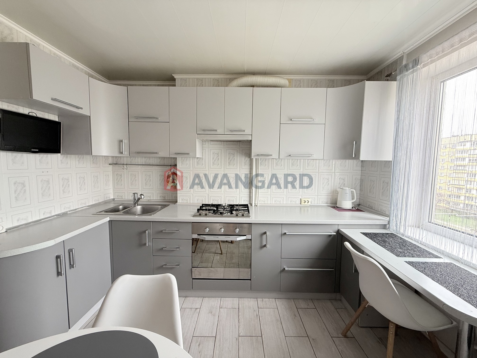 3 ����. ��������, 69,8/-/9,5 ��. �., 6/9 ���� ���� 2