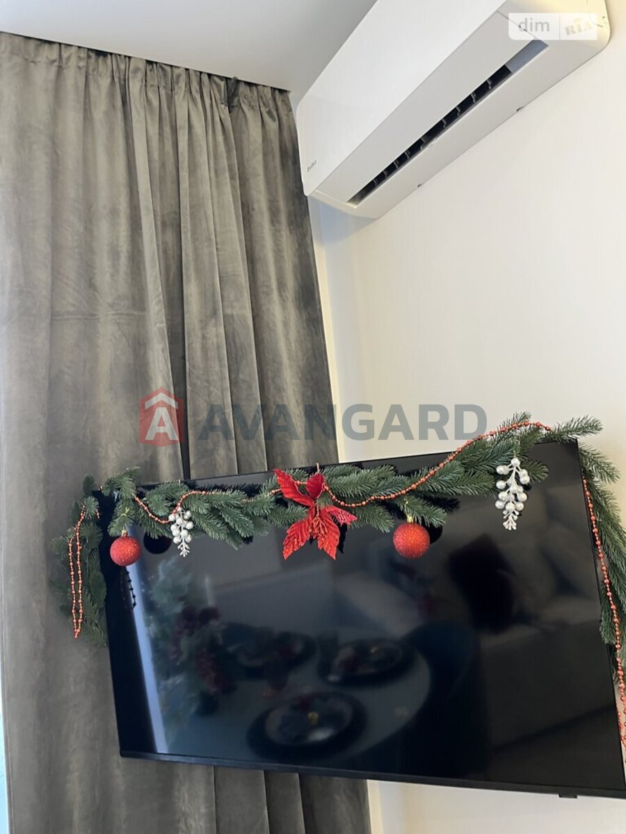 1 ����. ��������, 42/13/24 ��. �., 2/18 ���� ���� 3