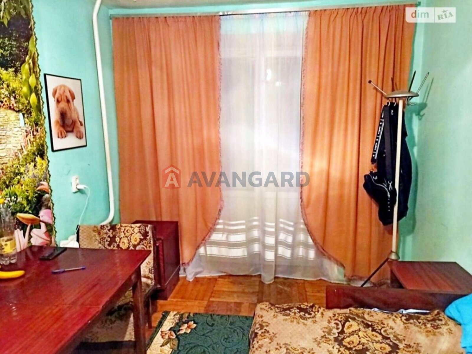 4 ����. ��������, 82/51/7 ��. �., 5/9 ���� ���� 17