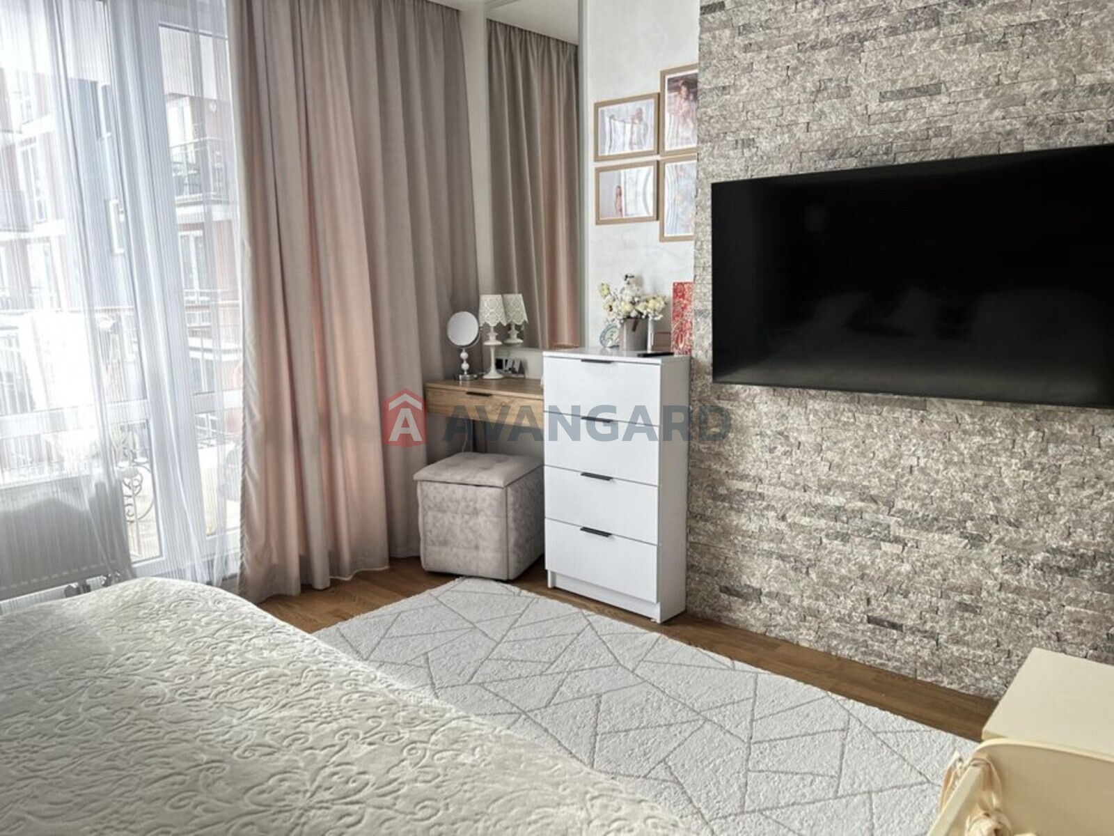 3 ��. ��������, 70/-/25 ��. �., 5/8 ������ ���� 2