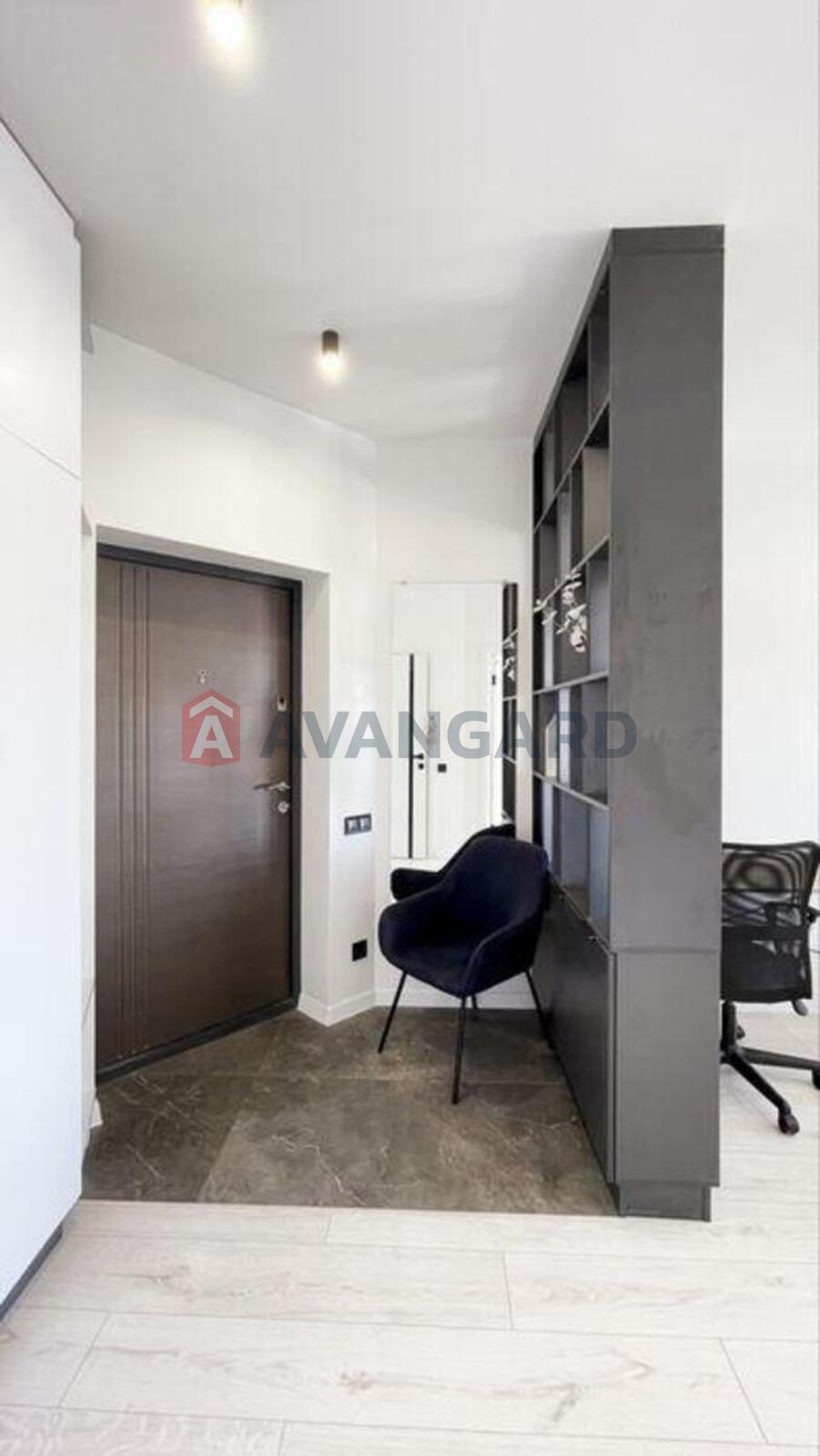 2 ����. ��������, 32/-/10 ��. �., 5/10 ���� ���� 17