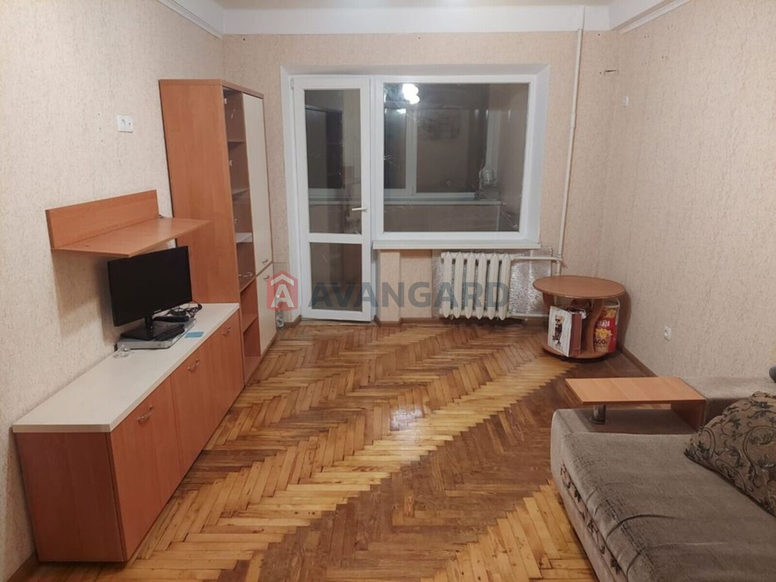 2 ��. ��������, 42/-/6 ��. �., 3/5 ������ ���� 6