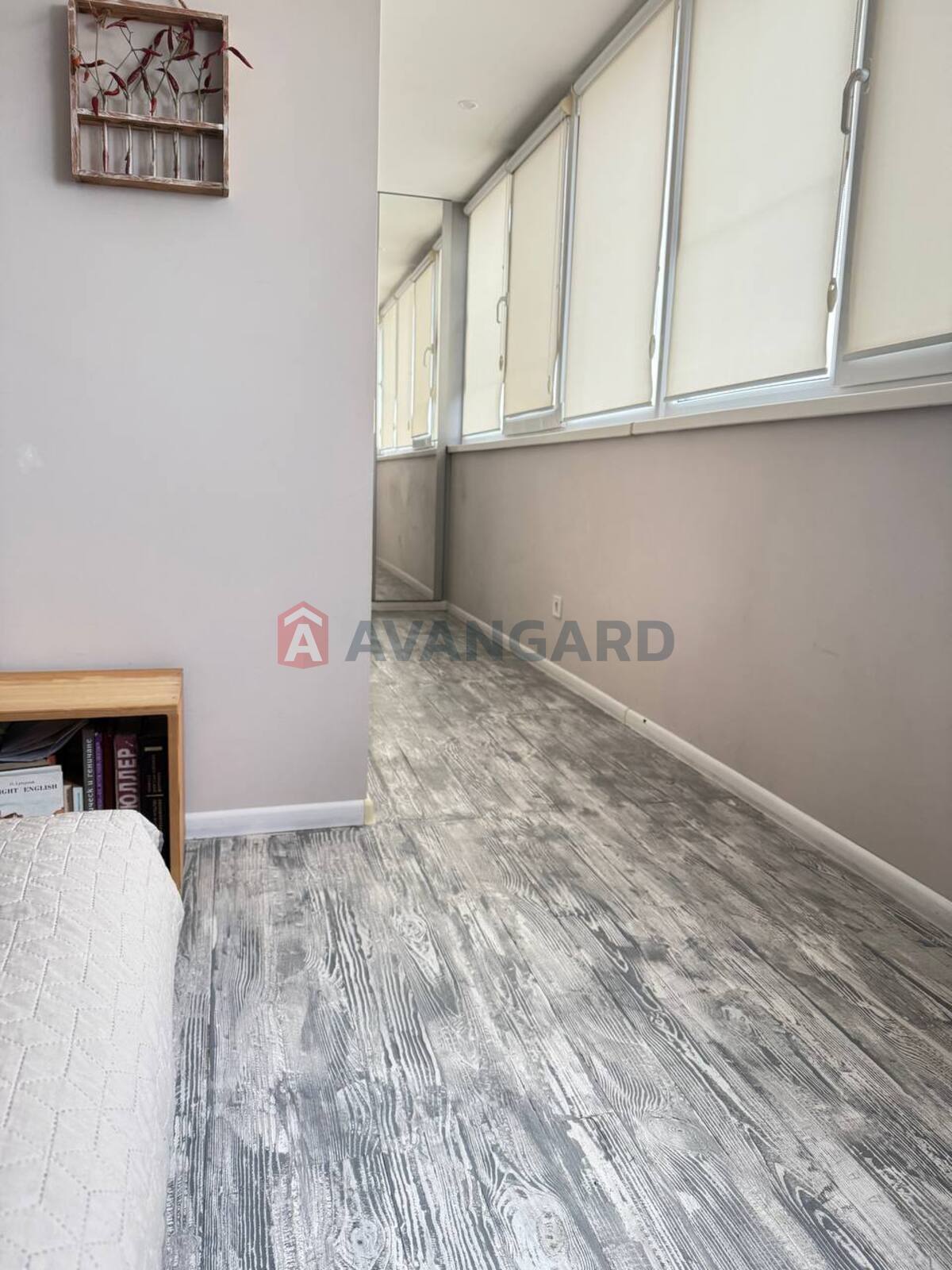 3 . , 70,6/-/8 . ., 9/9   10