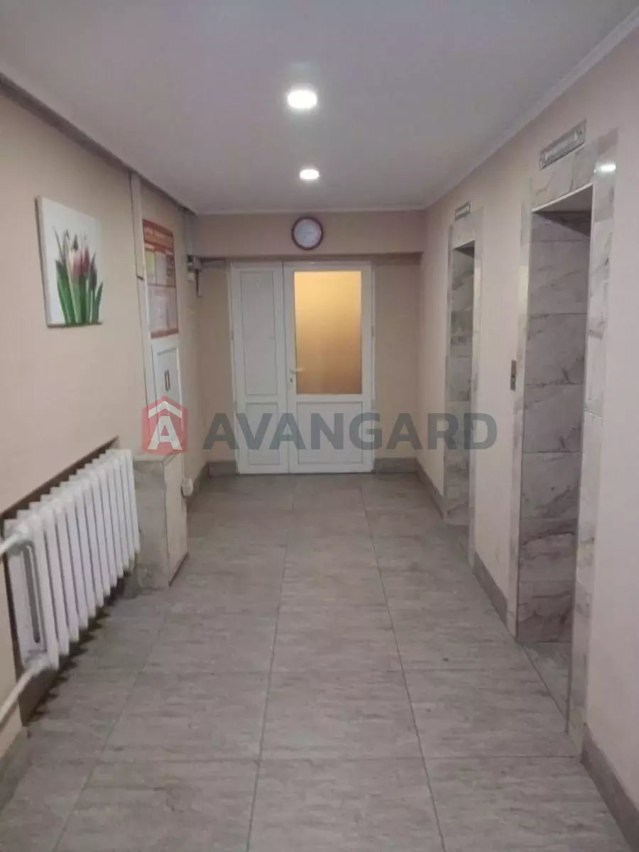 3 ��. ��������, 70/-/9 ��. �., 11/12 ������ ���� 11