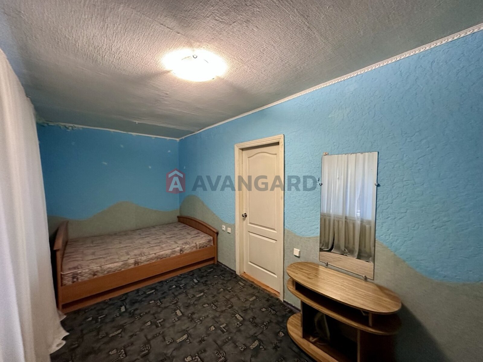 2 ��. ��������, 44,9/27,5/6,3 ��. �., 1/5 ������ ���� 12