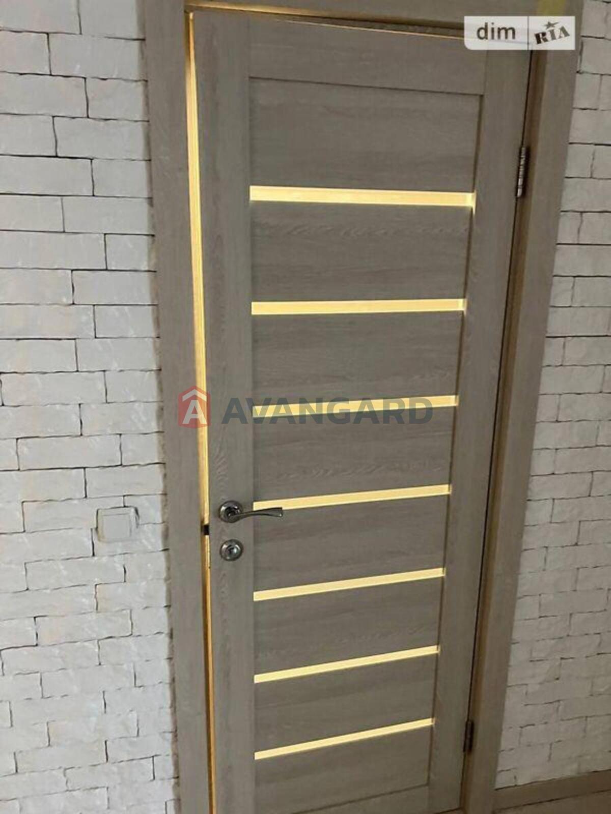 1 ����. ��������, 60/45/- ��. �., 3/3 ���� ���� 3