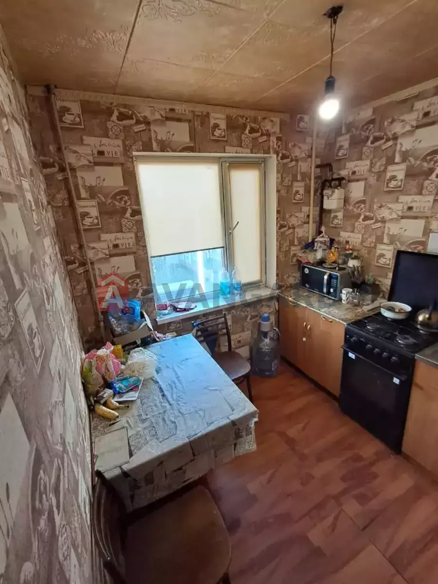 2 ��. ��������, 46/28/5 ��. �., 3/5 ������ ���� 3