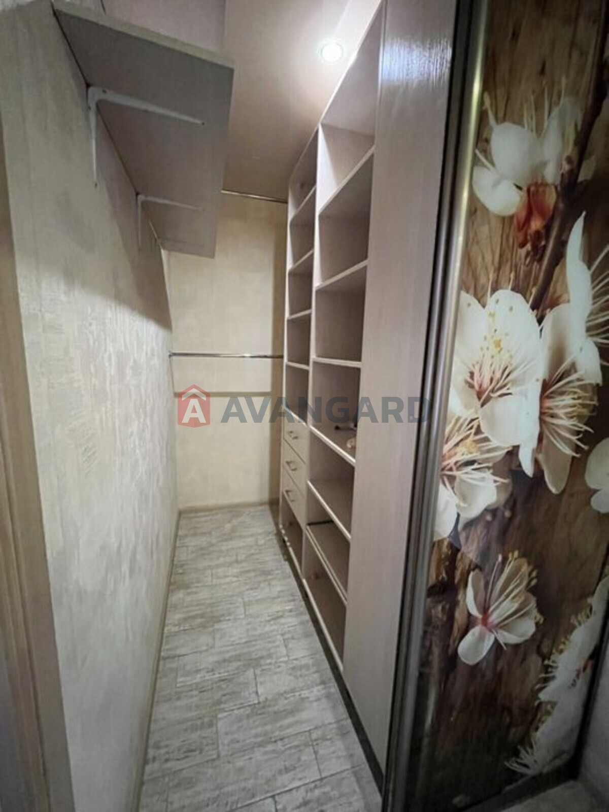 2 ��. ��������, 75/-/18 ��. �., 11/13 ������ ���� 13