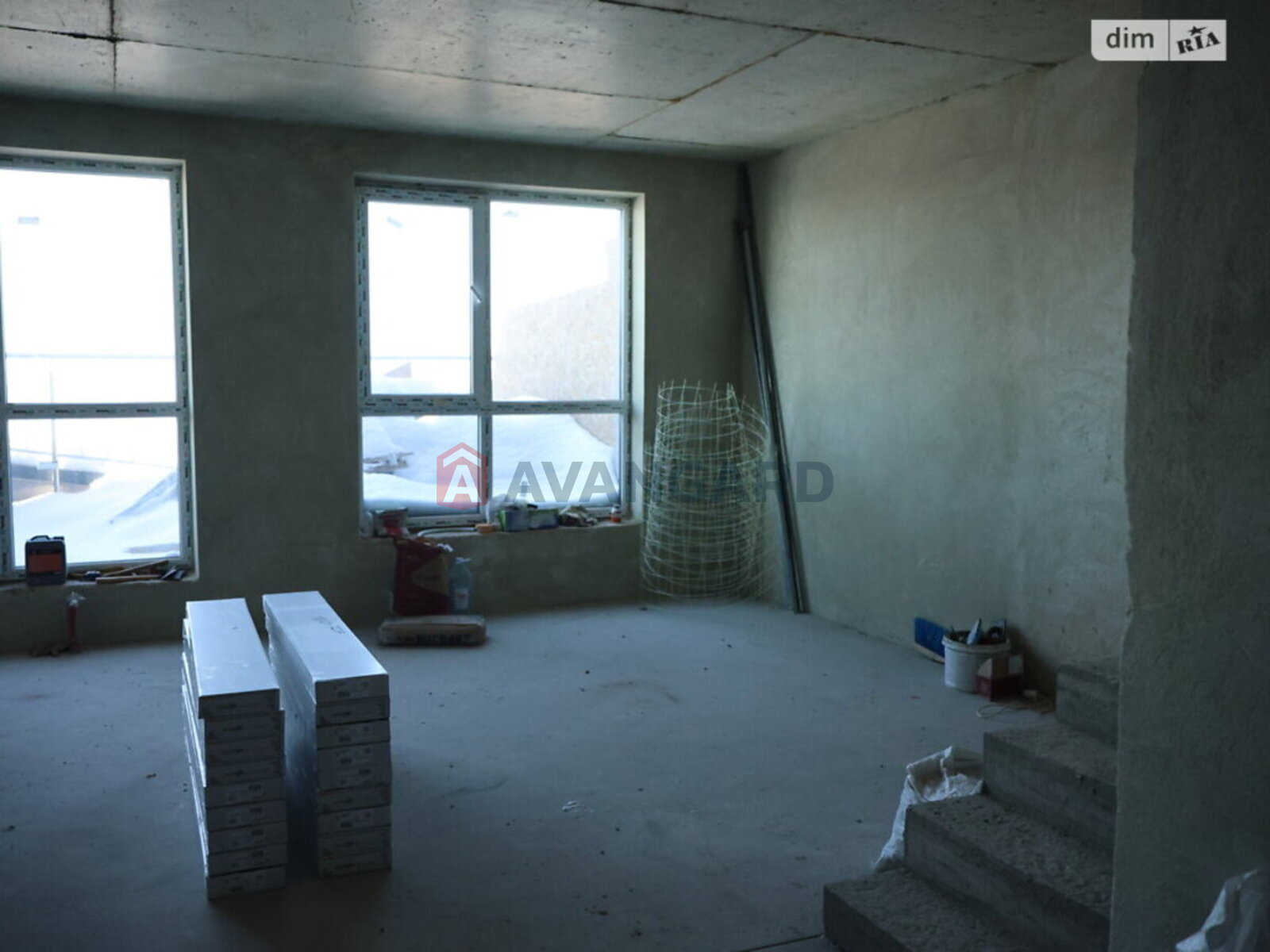 3 ����. ��������, 91/22/34 ��. �., 9/10 ���� ���� 4