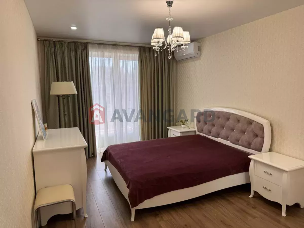 2 ��. ��������, 86/-/18 ��. �., 4/10 ������ ���� 1