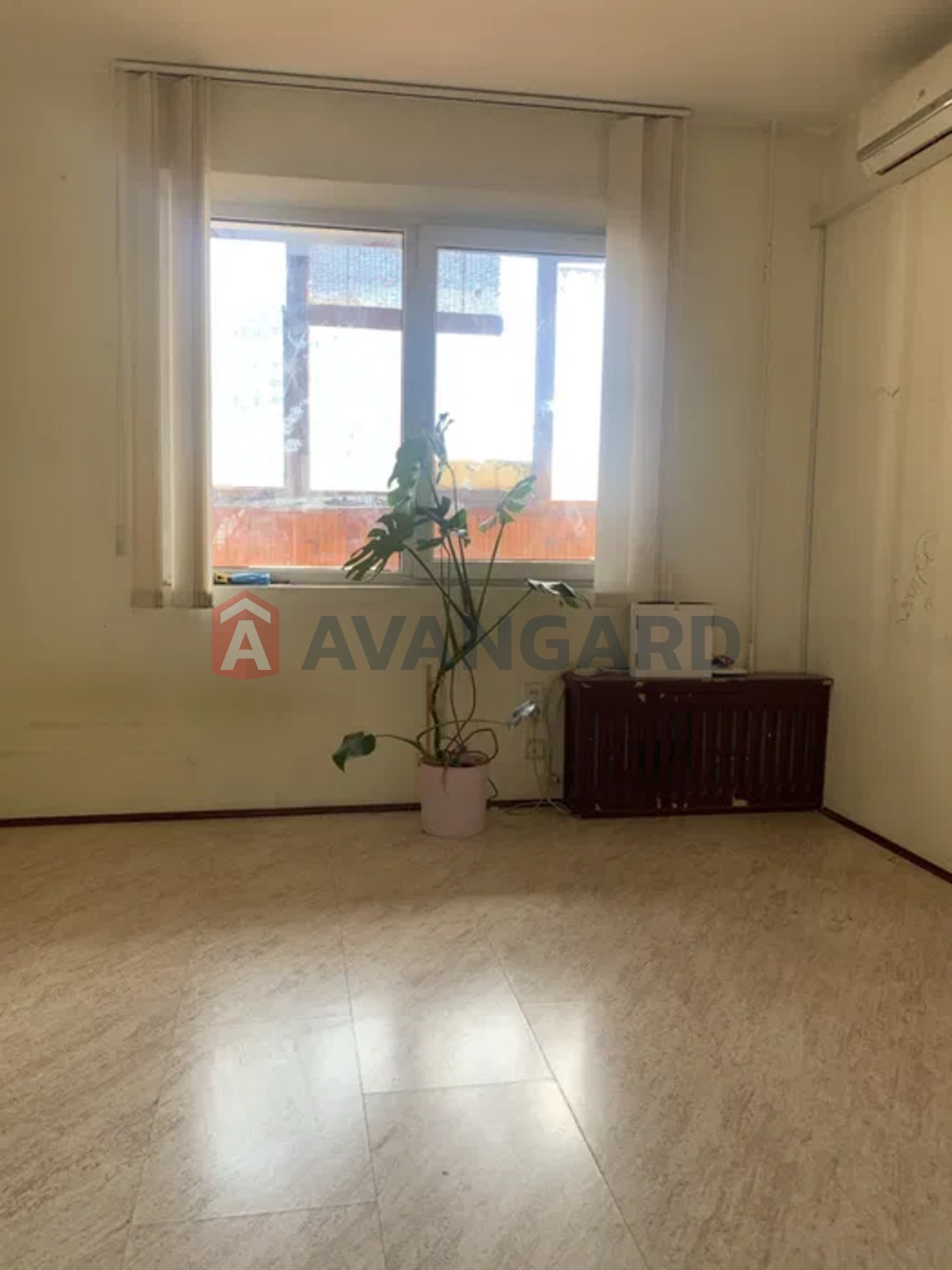 2 ��. ��������, 58/-/8 ��. �., 10/12 ������ ���� 15