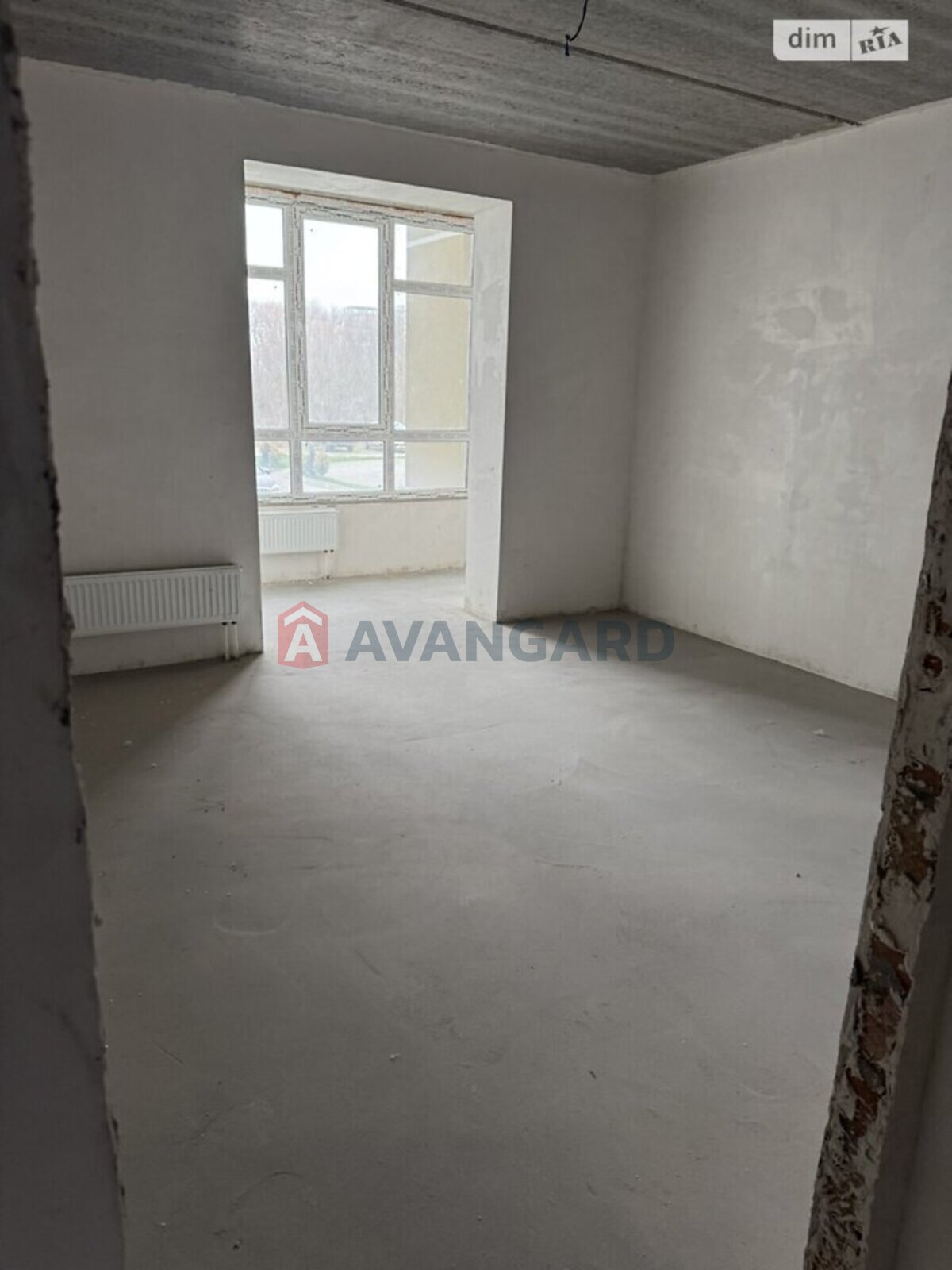 3 ��. ��������, 103/54/20 ��. �., 1/10 ������ ���� 3