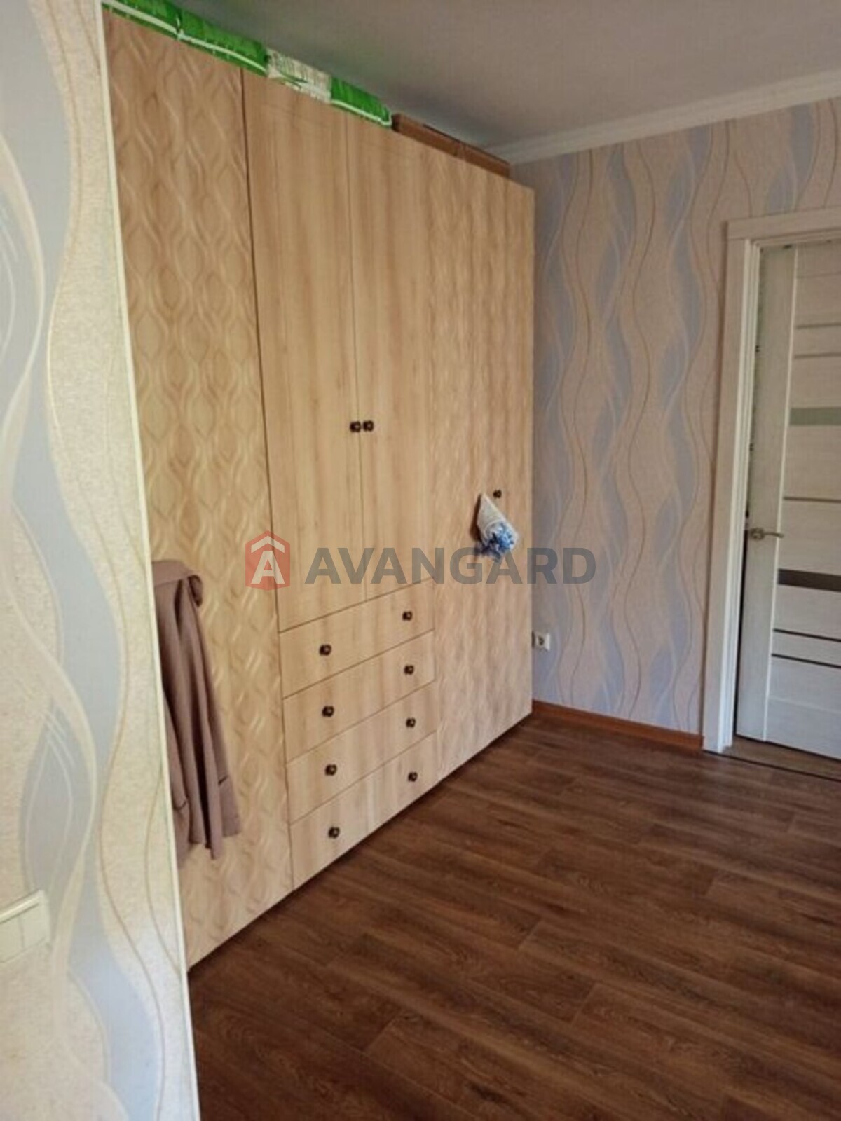 2 ��. ��������, 45/-/6 ��. �., 1/3 ������ ���� 5