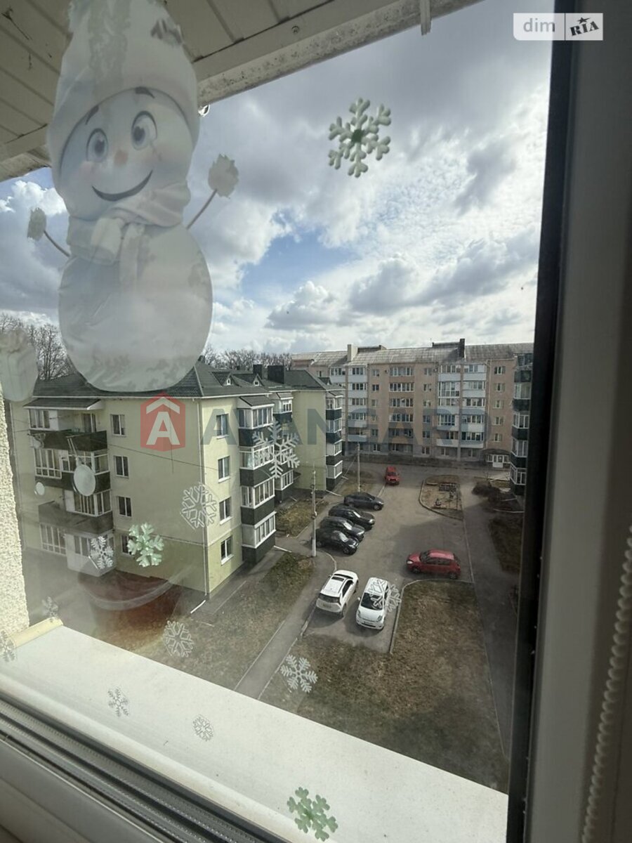 1 ����. ��������, 40/18/12 ��. �., 5/5 ���� ���� 19