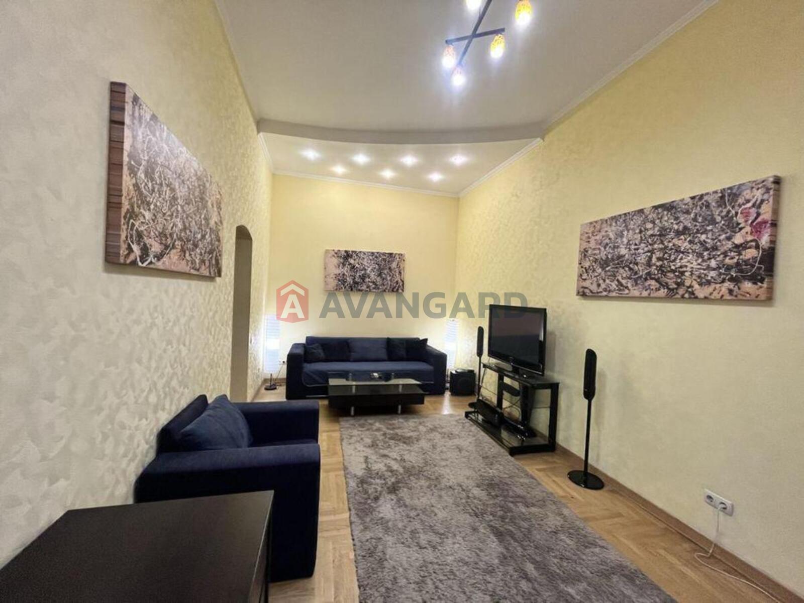 3 ��. ��������, 79/-/15 ��. �., 3/5 ������ ���� 1