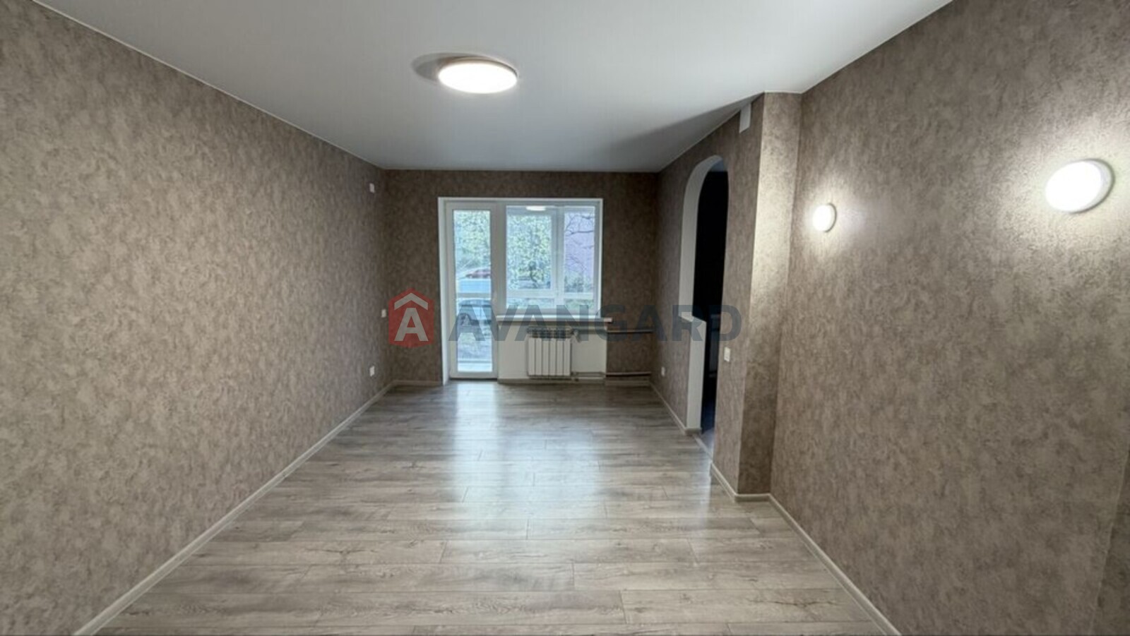 3 ��. ��������, 58/-/8 ��. �., 2/5 ������ ���� 3