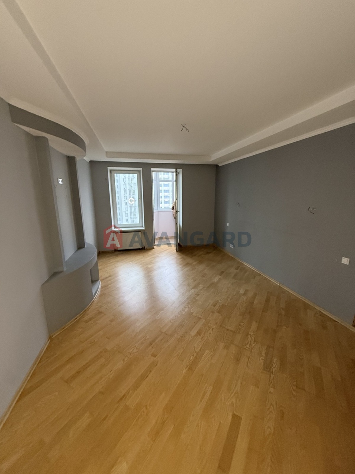 3 ��. ��������, 102/58/19 ��. �., 9/13 ������ ���� 3