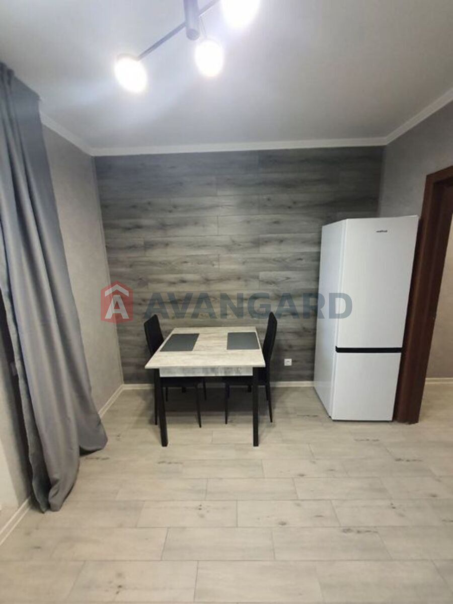 1 ��. ��������, 45/-/10 ��. �., 19/25 ������ ���� 3