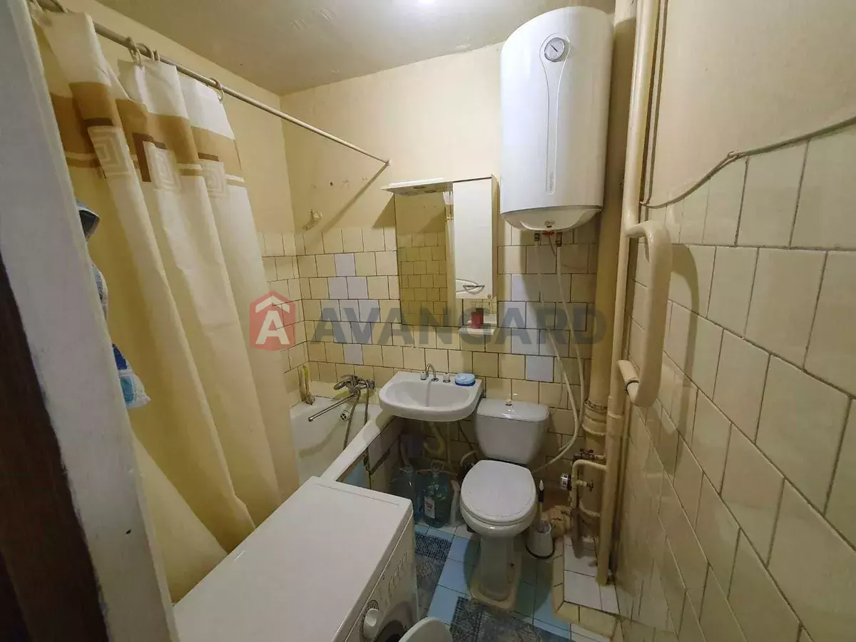 1 . , 40/-/9 . ., 5/9   6