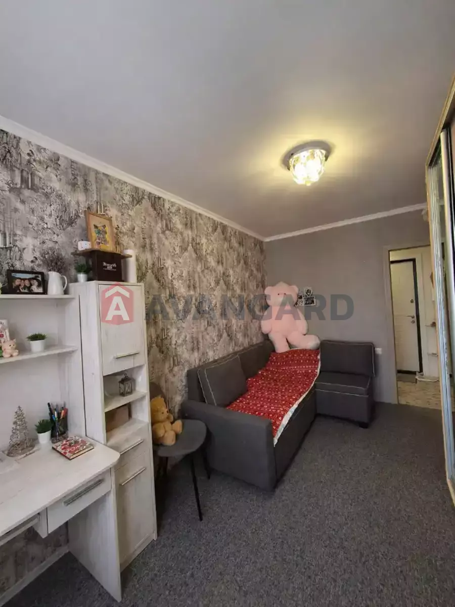 2 ��. ��������, 47/26/8 ��. �., 10/10 ������ ���� 5