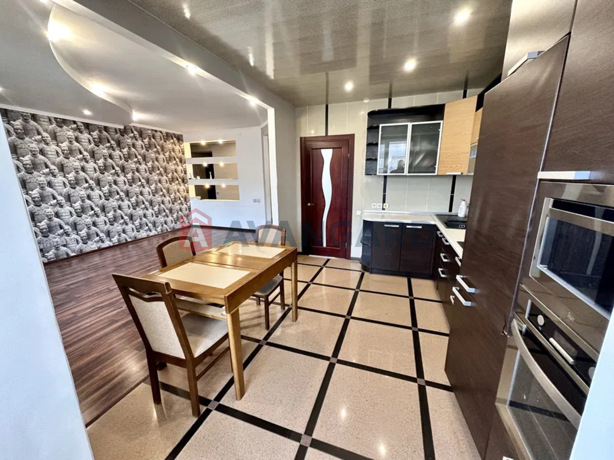 1 ��. ��������, 93/-/30 ��. �., 9/11 ������ ���� 4