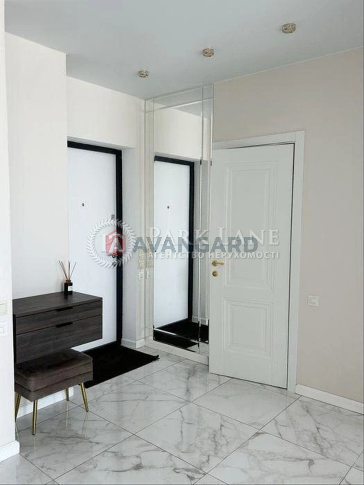 2 ��. ��������, 79/27/27 ��. �., 6/9 ������ ���� 11