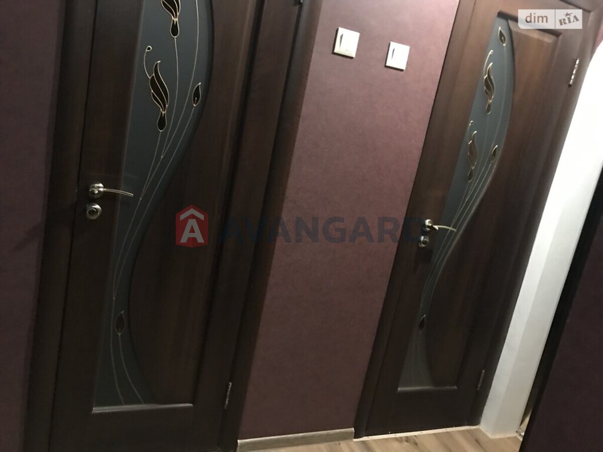 2 ��. ��������, 53/31/7 ��. �., 4/5 ������ ���� 1