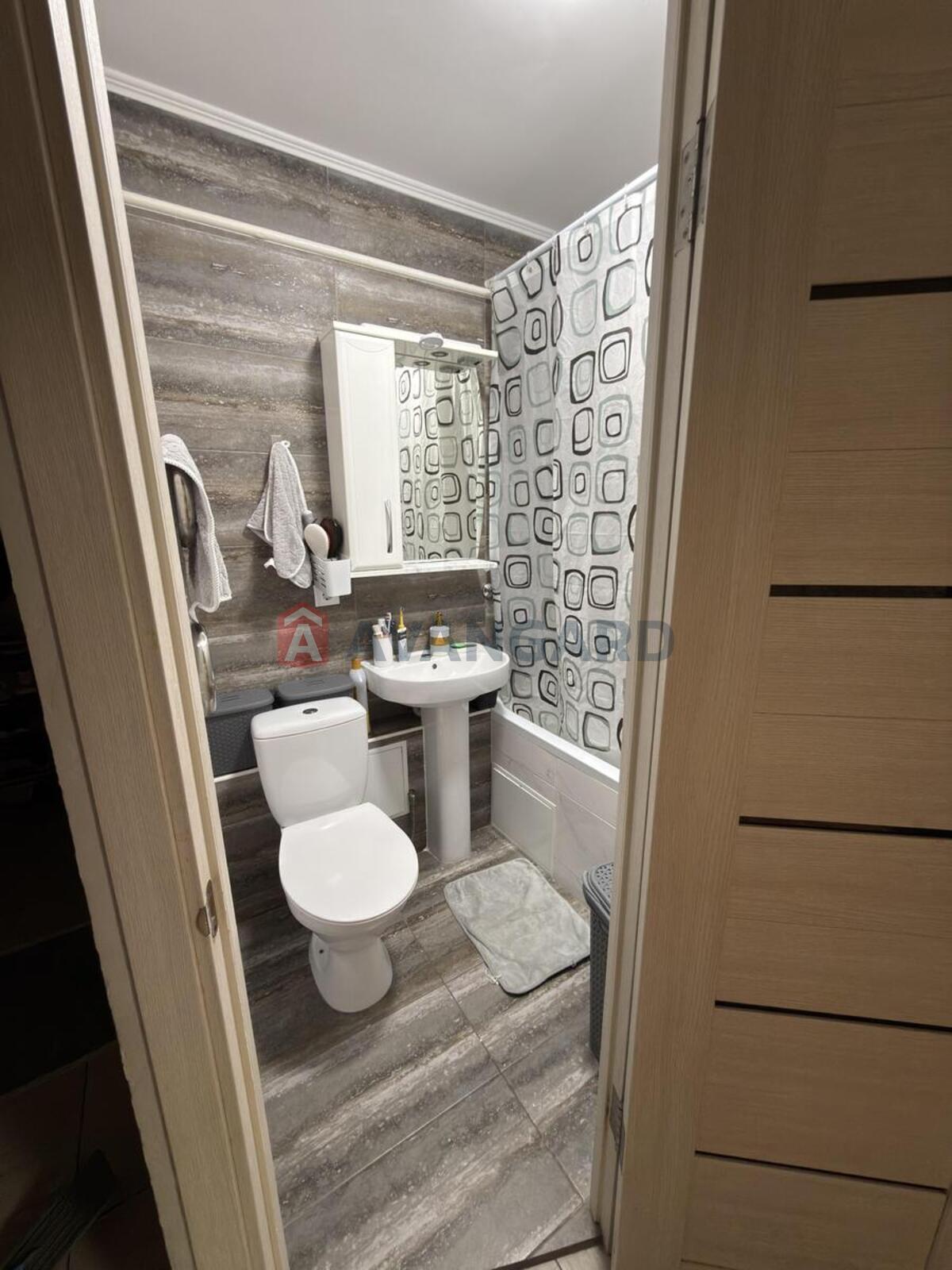 1 . , 33/18/7 . ., 2/5   3