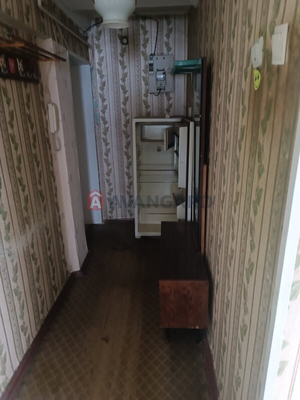 3 ����. ��������, 43/29/4 ��. �., 5/5 ���� ���� 9