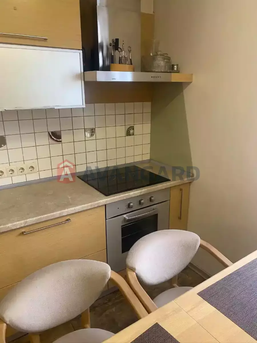 3 ����. ��������, 99/-/12 ��. �., 13/17 ���� ���� 26