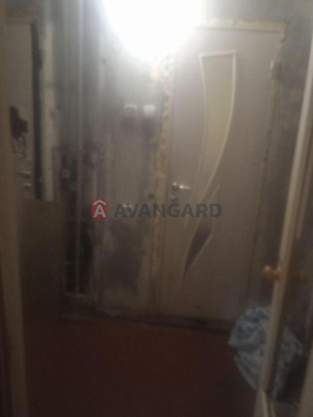 1 ��. ��������, 38/-/8 ��. �., 2/9 ������ ���� 6