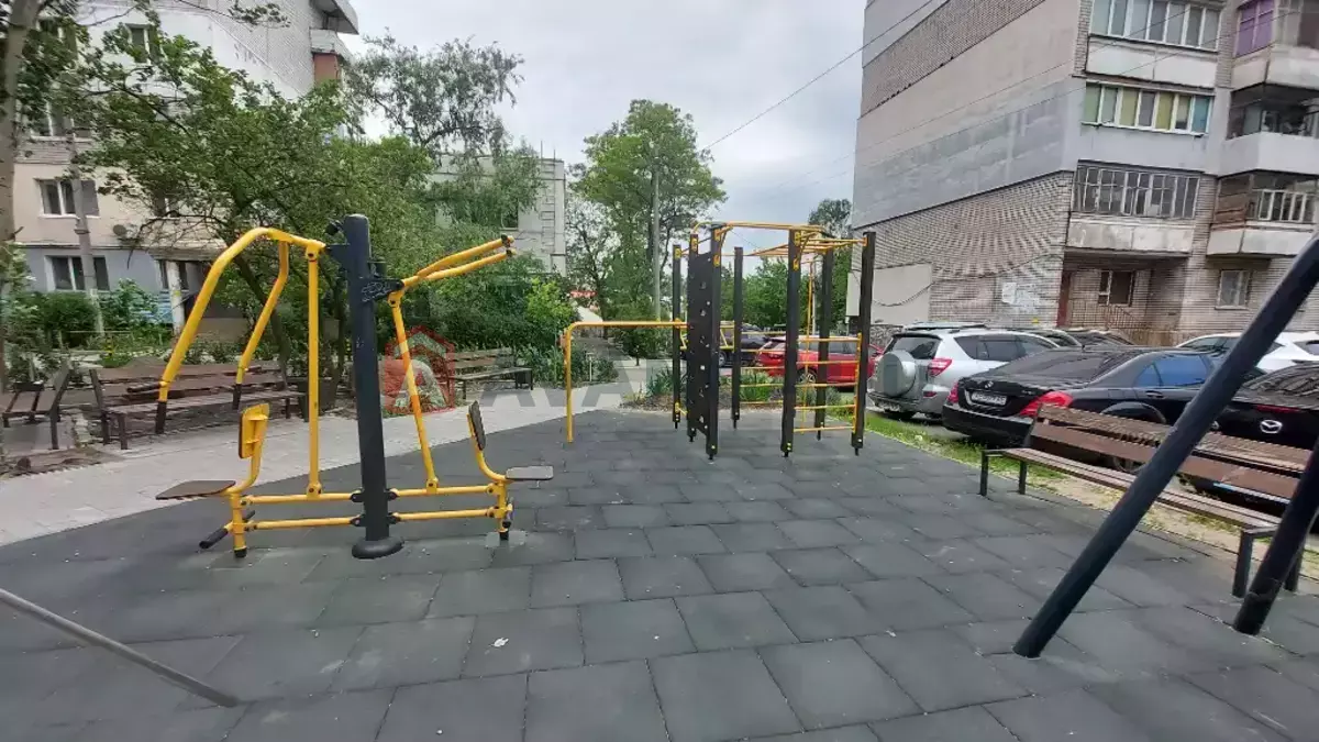 3 ��. ��������, 69/40/8 ��. �., 10/10 ������ ���� 21