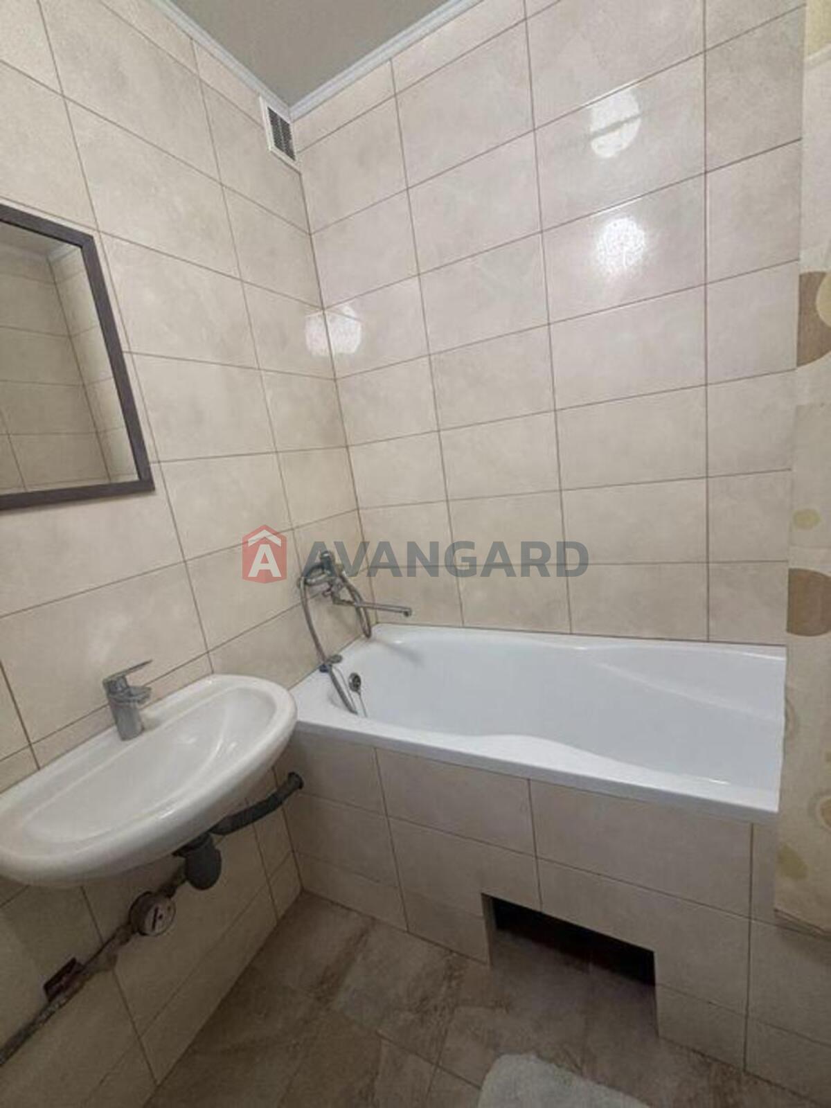 3 ��. ��������, 72/-/9 ��. �., 14/16 ������ ���� 5