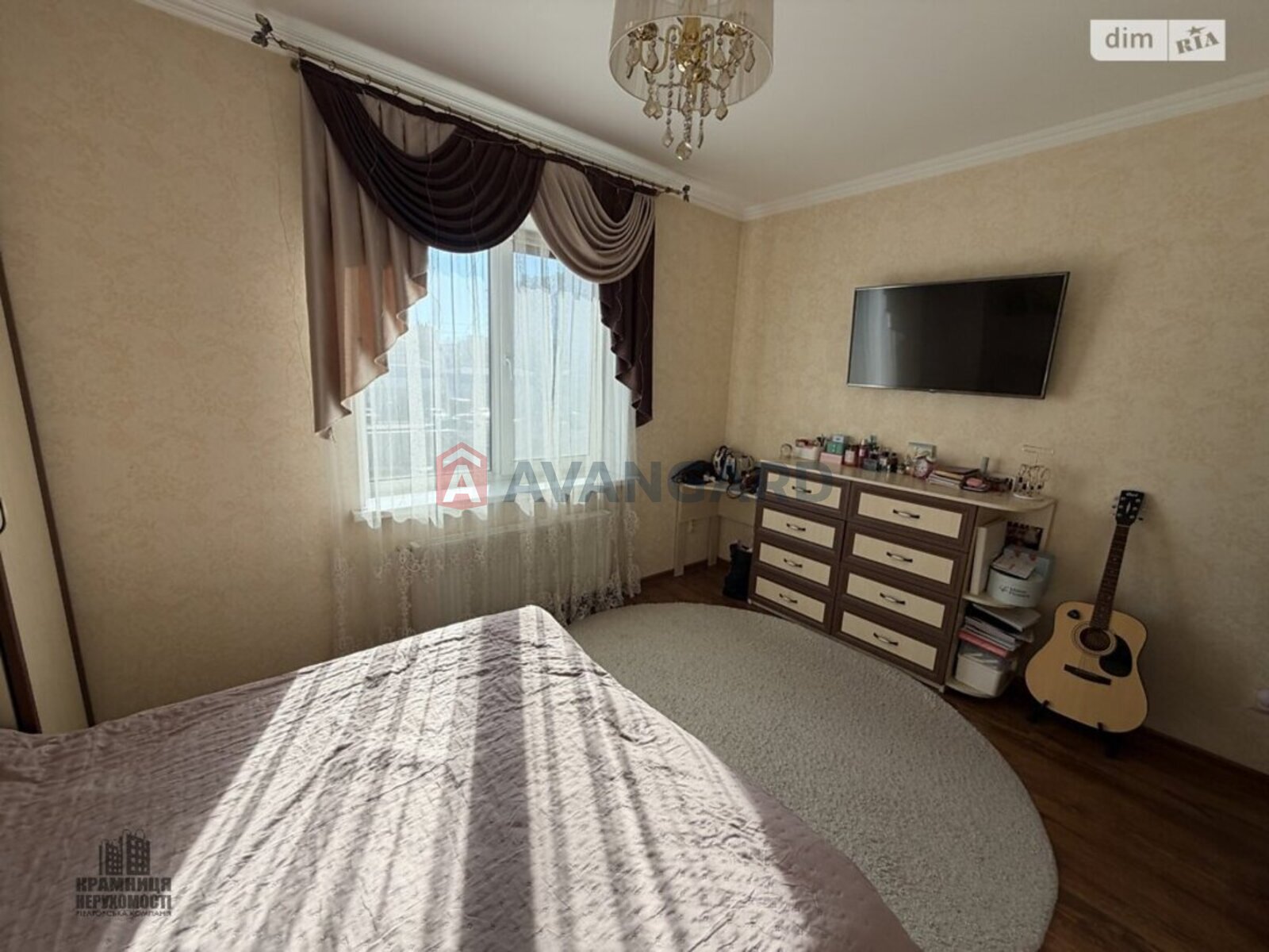 2 ��. ��������, 69/-/18 ��. �., 2/2 ������ ���� 4