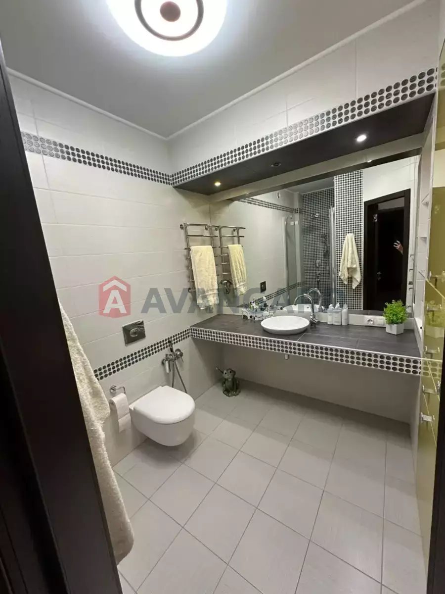 4 ��. ��������, 108/100/- ��. �., 8/17 ������ ���� 4