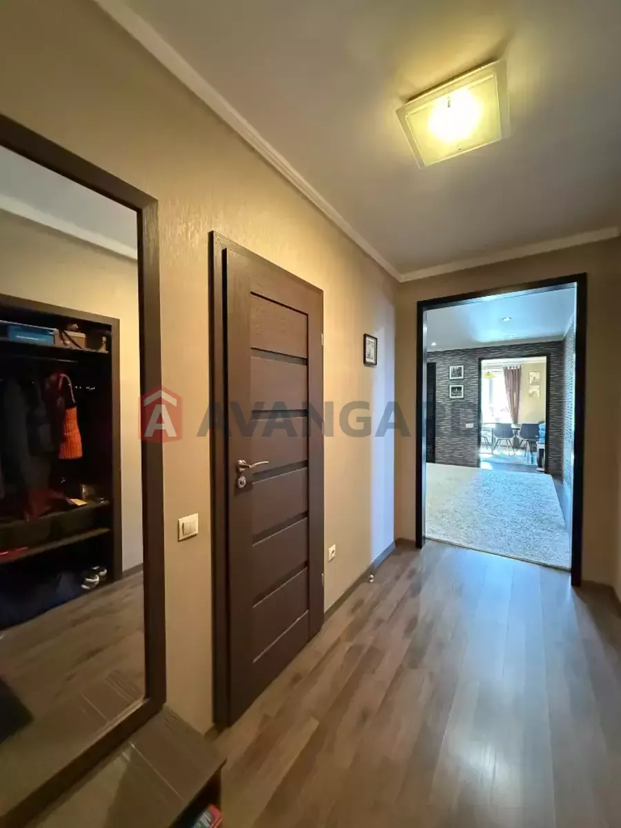 4 ��. ��������, 168/105/13 ��. �., 7/10 ������ ���� 25