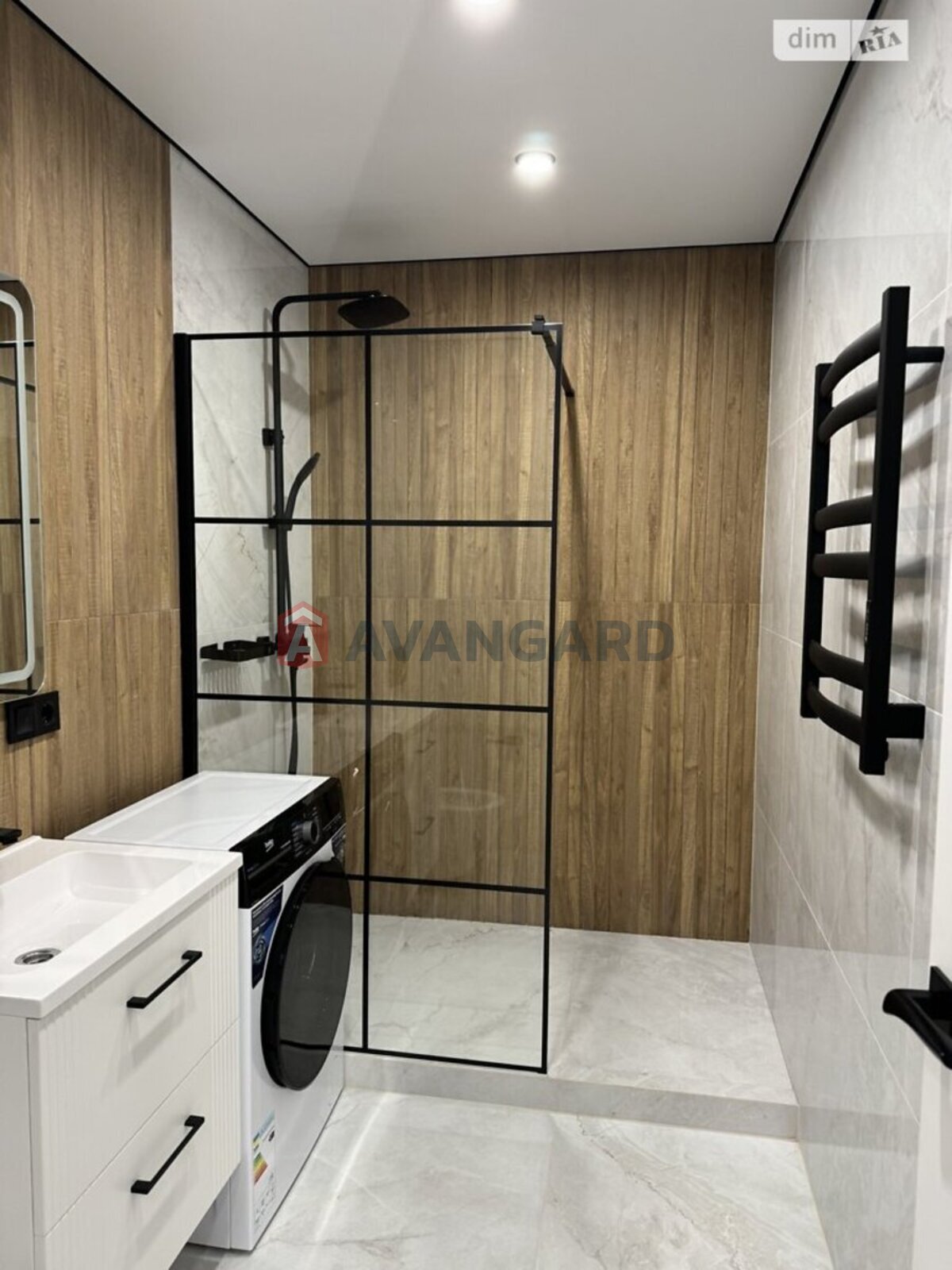 1 ��. ��������, 44/-/- ��. �., 8/9 ������ ���� 23