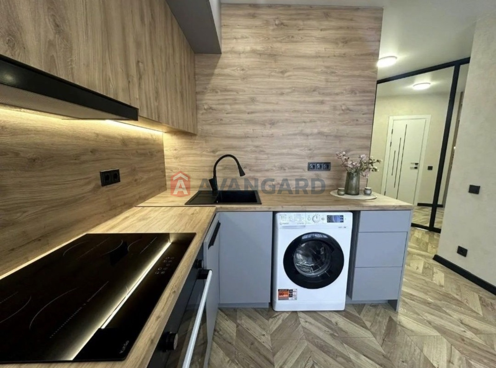 1 ����. ��������, 35/13/16 ��. �., 4/4 ���� ���� 10